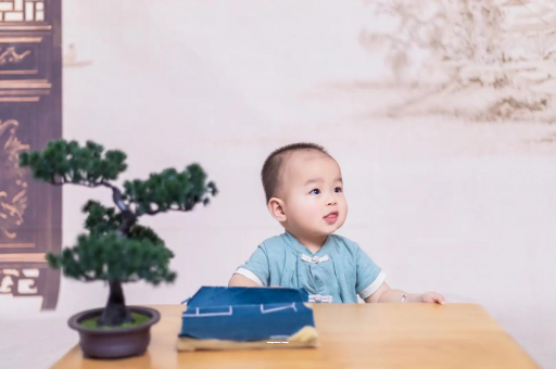 襄阳宝宝喊肚子疼怎么回事